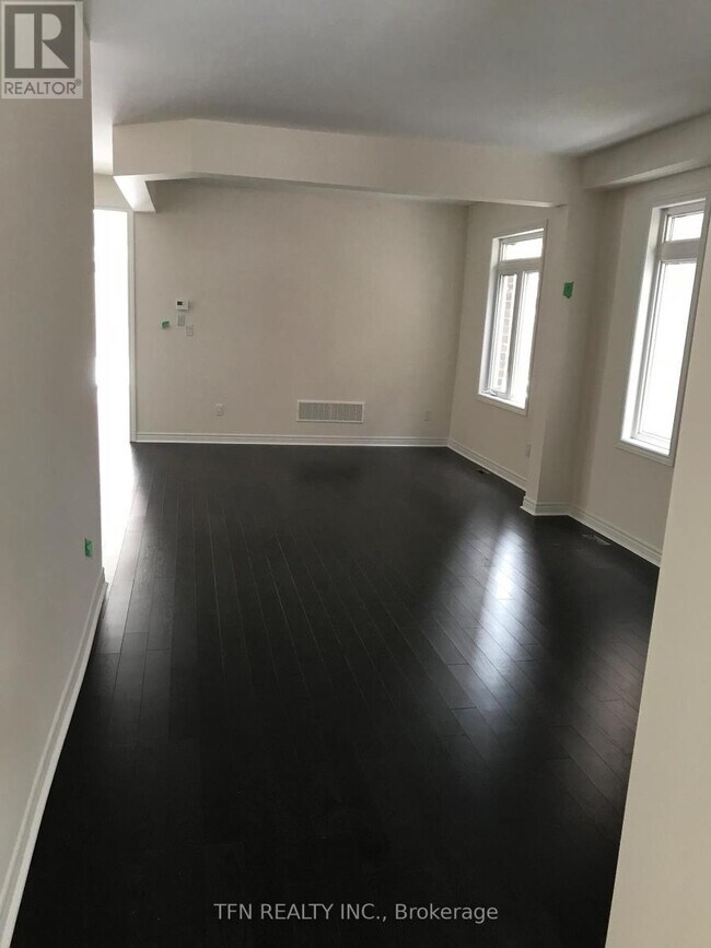 14 Peony St in Brampton, ON - Building Photo - Building Photo