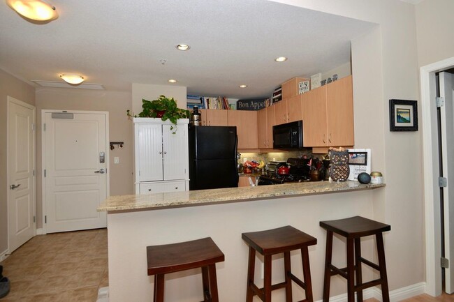 300 W Beech St, Unit 2020 in San Diego, CA - Foto de edificio - Building Photo