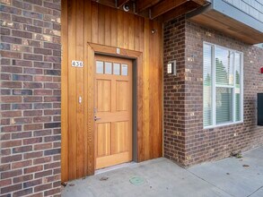 Stafford Apartments in Portland, OR - Foto de edificio - Building Photo