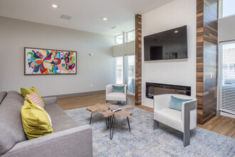 Centennial Crossing in Waukee, IA - Foto de edificio - Interior Photo