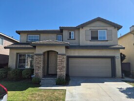 112 Amethyst Cir in Gardena, CA - Building Photo