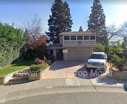 3017 Brookstone Way in Sacramento, CA - Building Photo