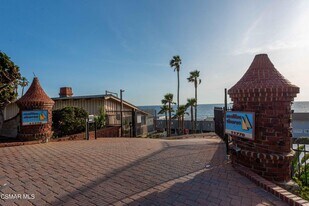 11770 Pacific Coast Hwy in Malibu, CA - Building Photo