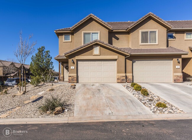 property at 1000 E Bluff View Dr
