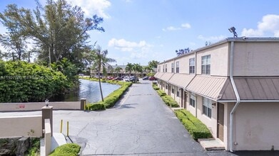 4100 NW 16th Ave in Oakland Park, FL - Building Photo - Building Photo