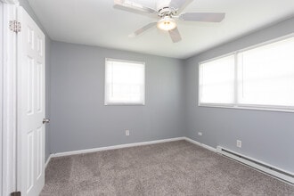 King George Townhomes in Fayetteville, NC - Building Photo - Interior Photo