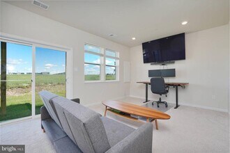 869 Amity St in Frederick, MD - Building Photo - Building Photo