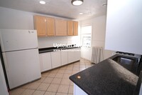 26 Ashford St, Unit Ashford Allston in Boston, MA - Building Photo - Building Photo