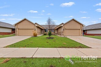 2311 Coolwater St in Kechi, KS - Building Photo - Building Photo