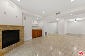 16123 Sunset Blvd in Los Angeles, CA - Building Photo - Building Photo