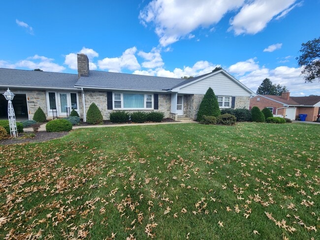 property at 5 Birch Dr