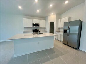 4700 Golden Knight Blvd in Kissimmee, FL - Building Photo - Building Photo