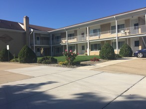 Alexander Park Place Apartments - 31134 Pardo in Garden City, MI - Foto de edificio - Building Photo