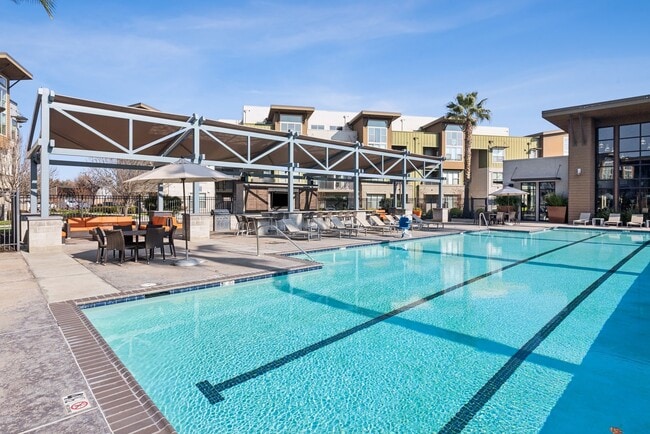 Aspire Apartments in Tracy, CA - Foto de edificio - Building Photo