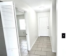 4308 SW 130th Ct in Miami, FL - Building Photo - Building Photo