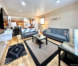 26381 Osmun St in Madison Heights, MI - Building Photo - Building Photo