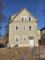 15 Woodbine St in Providence, RI - Building Photo