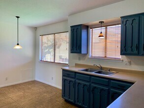 7516 Republic Dr NE in Albuquerque, NM - Building Photo - Building Photo