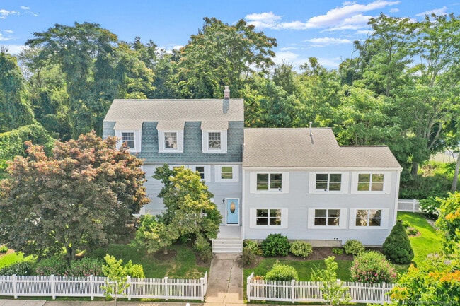 property at 465 Edward St