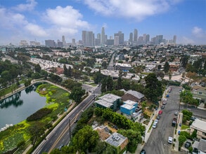 614 Belmont Ave in Los Angeles, CA - Foto de edificio - Building Photo