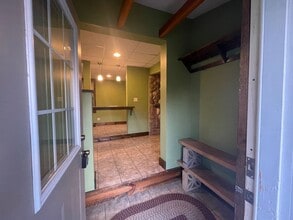 2002 W Arrowhead Rd in Duluth, MN - Building Photo - Building Photo