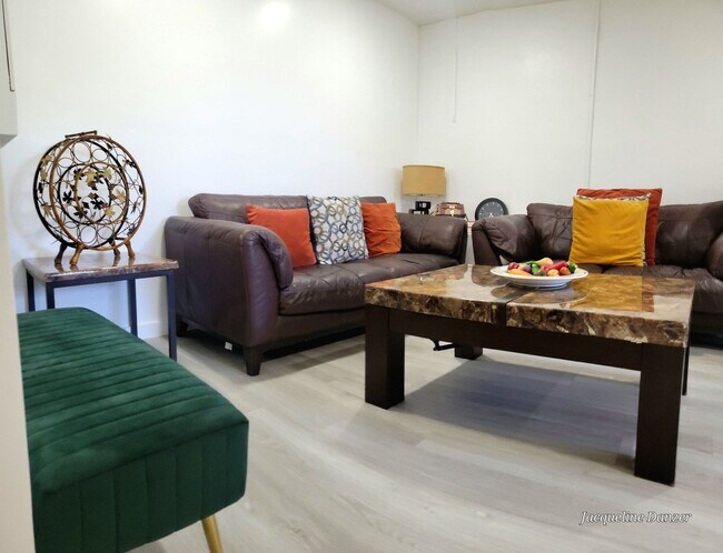 2241 NE 38th St, Unit Cozy 1-bed 1-bath - Lease in Lighthouse Point, FL - Foto de edificio - Building Photo