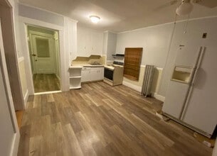 718 Belmont St, Unit 2 in Manchester, NH - Building Photo - Building Photo