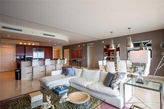 6000 Island Blvd, Unit 2602 in Aventura, FL - Building Photo - Building Photo