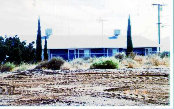 16585 Vine St in Hesperia, CA - Foto de edificio - Building Photo