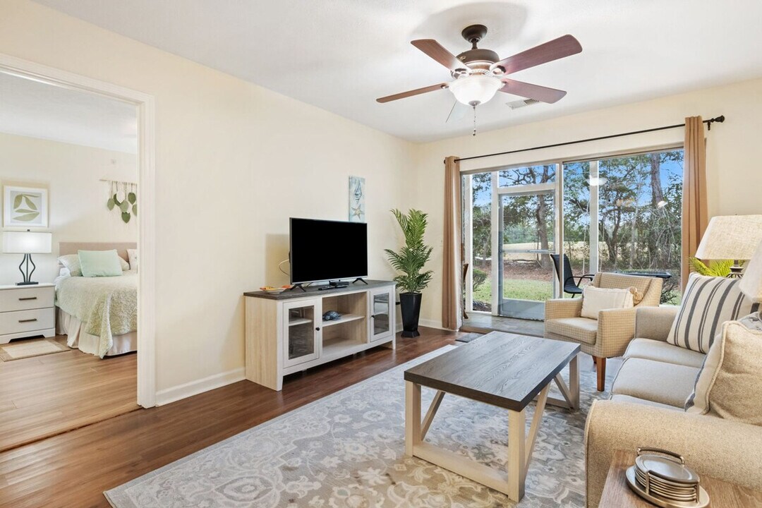 390 Pinehurst Ln in Pawleys Island, SC - Building Photo