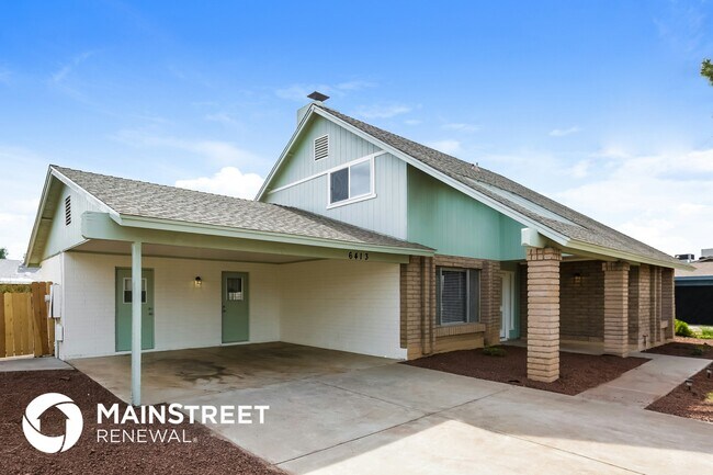 6413 W Mission Ln in Glendale, AZ - Building Photo - Building Photo