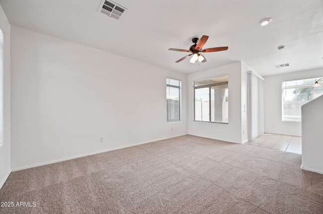 property at 2513 E Flintlock Pl