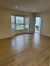 5154 Marathon St, Unit 102 in Los Angeles, CA - Building Photo - Building Photo