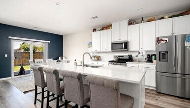 9211 Jack Ranch Ct in Bakersfield, CA - Building Photo - Building Photo