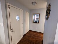 4604 Gunter St photo'