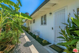 459 E Avenida Olancha, Unit 1 in Palm Springs, CA - Foto de edificio - Building Photo