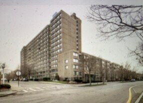 1731 Beacon St in Brookline, MA - Building Photo