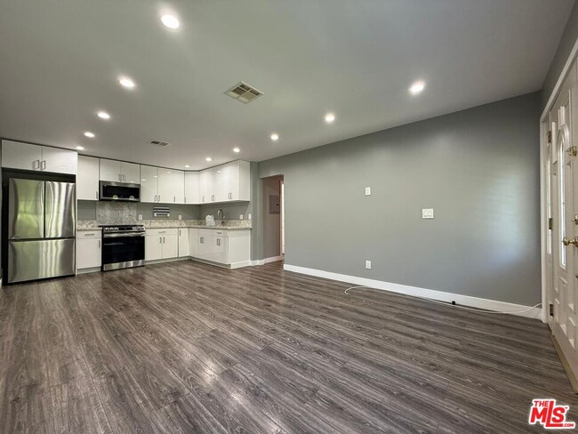 property at 6632 Coldwater Canyon Ave
