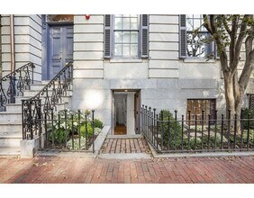 72 Beacon St-Unit -One in Boston, MA - Building Photo - Building Photo