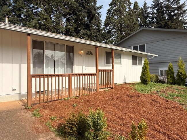 1593 Skyline Way S in Salem, OR - Building Photo - Building Photo