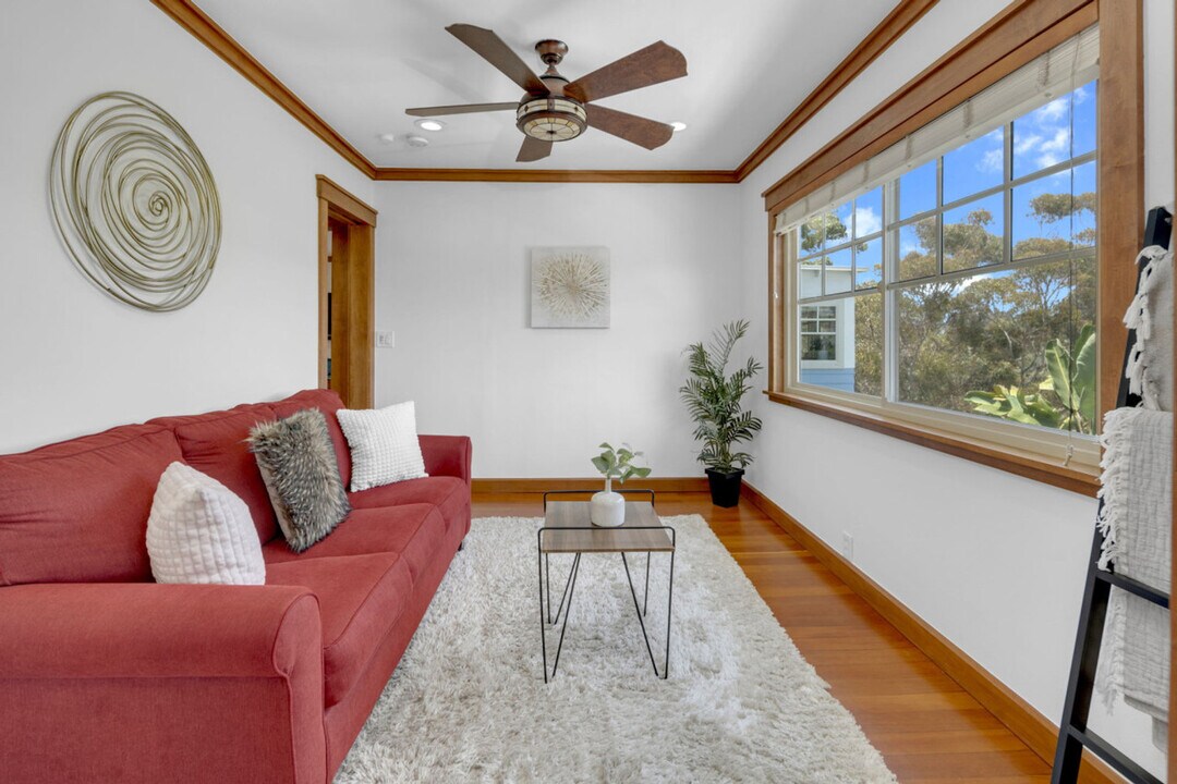 1048 Johnson Ave in San Diego, CA - Building Photo