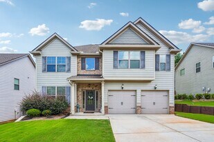 115 Village Park Dr in Newnan, GA - Building Photo