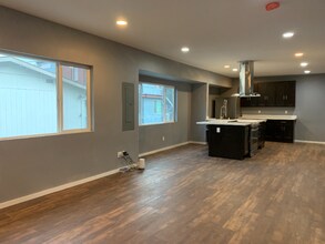 1411 S Walker St. in Seattle, WA - Building Photo - Building Photo