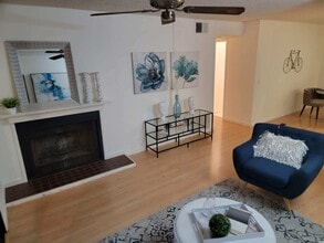 3001 Woodlake Dr in Santa Rosa, CA - Building Photo - Building Photo