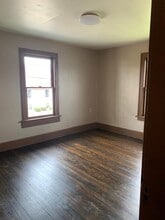 318 W Henry St in Wooster, OH - Foto de edificio - Building Photo