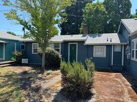 1653 Charnelton St in Eugene, OR - Building Photo