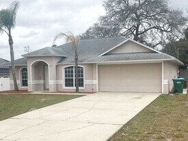 510 Geraldine Dr in Deltona, FL - Building Photo