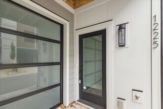 1225 Minter Pl in Charlotte, NC - Building Photo - Building Photo