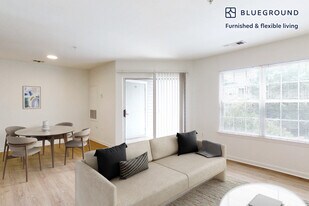 1569 Onyx Dr, Unit SI FL3-ID9323A in McLean, VA - Building Photo