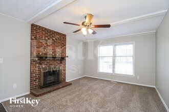 1923 Greenstone Pl in High Point, NC - Building Photo - Building Photo